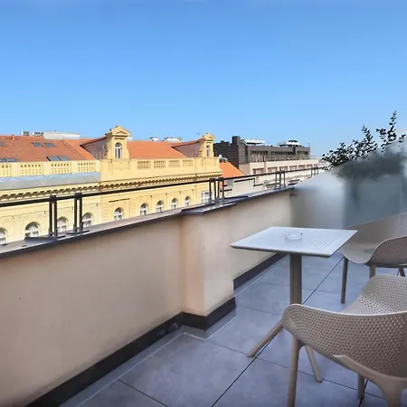 Amarilis Hotel 4*