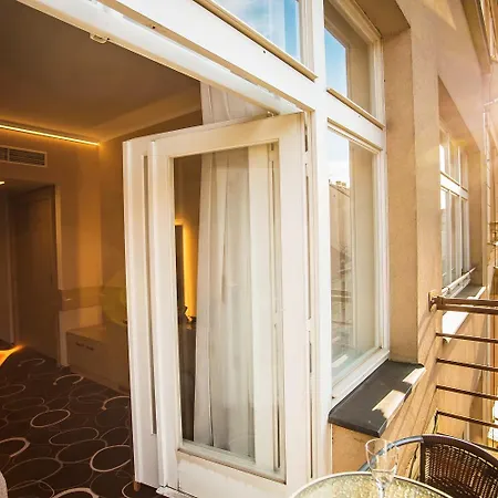 Amarilis 4* Prag