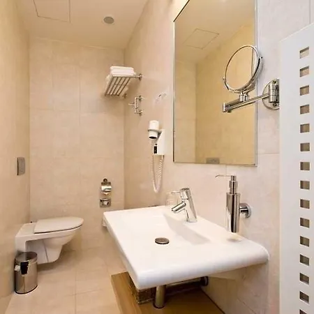 Hotell Amarilis 4*