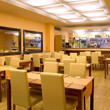 Hotell Amarilis 4*