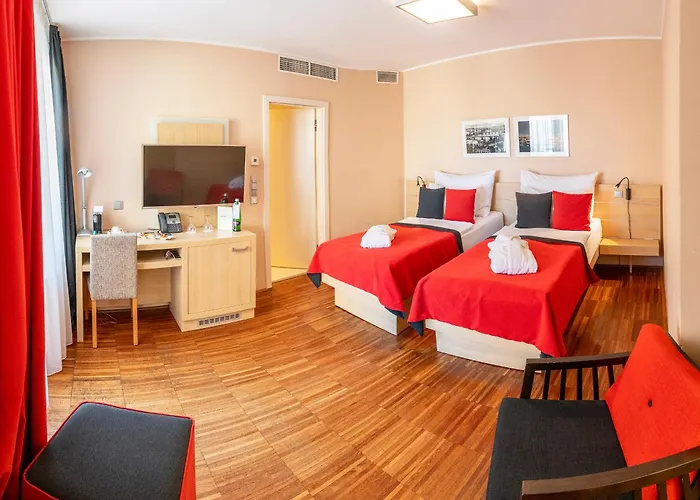 Hotel Amarilis 4*